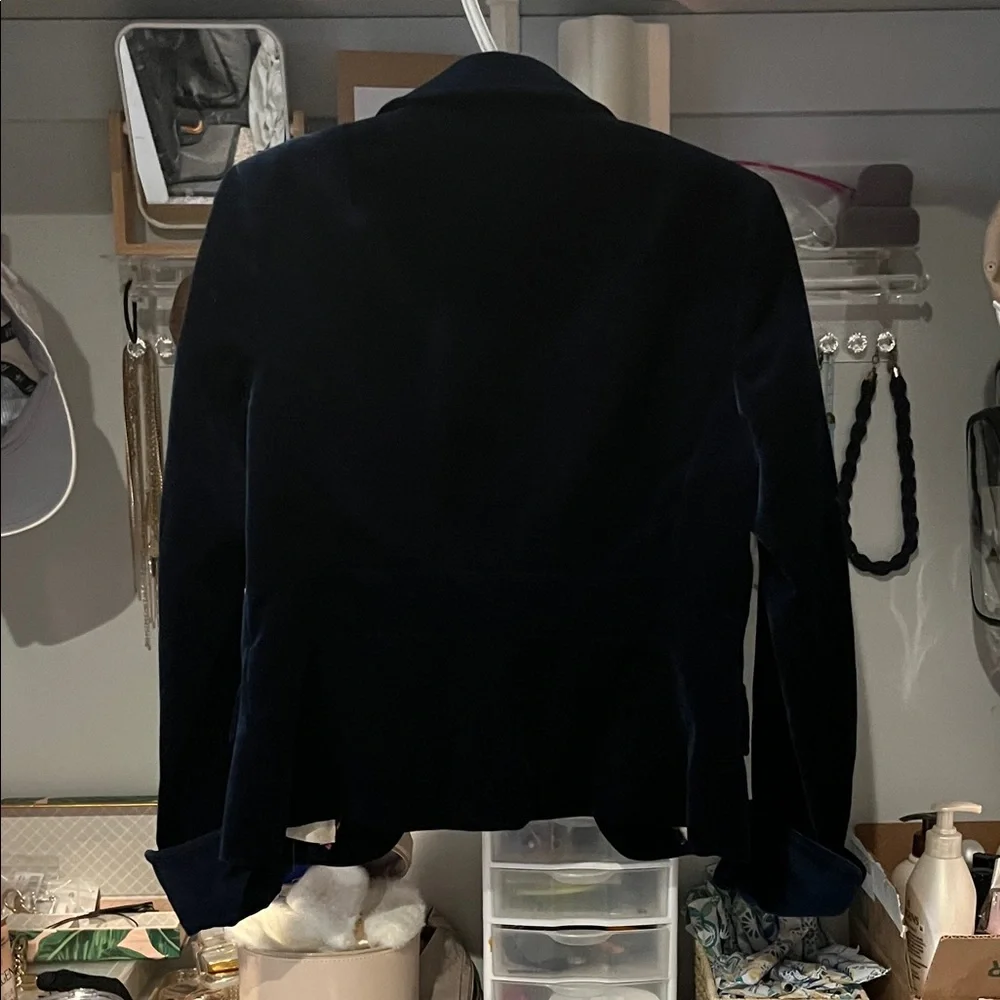 J. Crew Women's Dark Blue Velvet Blazer. Satin and pink inner lining. - Picture 5 of 5